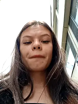 Snapshot of Violeta_12- chatting on February 12, 2025, 6:09 pm Violeta 12- online show from February 12, 2025, 6:09 pm