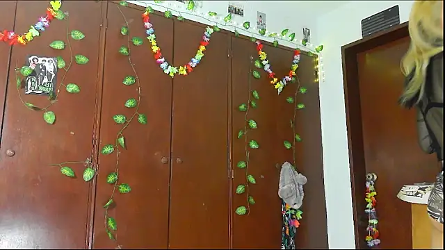  jessica rabbit online show from April 10, 2026, 8:38 pm