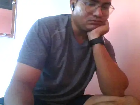 naughtymike0007 online show from September 30, 2025, 6:08 am