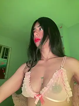 Snapshot of CieloTaylor chatting on February 2, 2025, 1:23 am CieloTaylor online show from February 2, 2025, 1:23 am