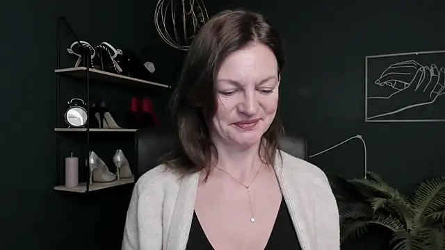 VivianWILD online show from October 29, 2025, 7:40 am