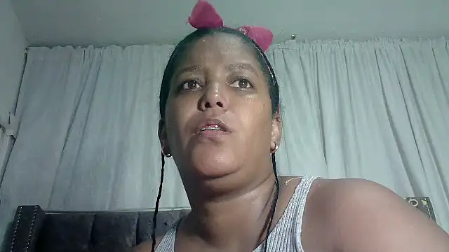 Snapshot of RACHELL__HOT chatting on January 18, 2026, 6:00 pm RACHELL HOT online show from January 18, 2026, 6:00 pm