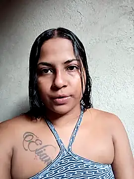 Giselabrunette25 online show from November 14, 2025, 3:26 pm