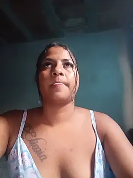 Snapshot of Giselabrunette25 chatting on July 1, 2026, 11:43 am Giselabrunette25 online show from July 1, 2026, 11:43 am