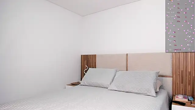 MalejaDiaz  online show from September 16, 2025, 6:42 pm