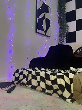 yummyrina online show from May 24, 2026, 4:51 pm