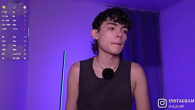 Angelo 018 online show from April 18, 2026, 12:13 am