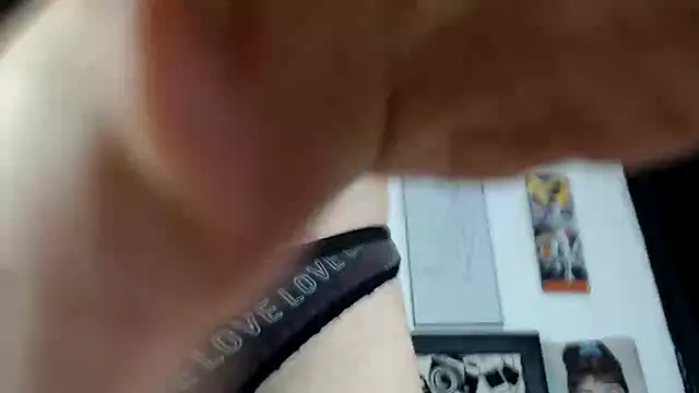 Rihana14 online show from April 13, 2026, 9:41 pm