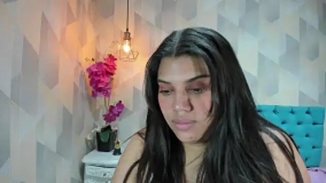 Snapshot of LindaBreeS chatting on May 31, 2026, 3:45 am LindaBreeS online show from May 31, 2026, 3:45 am