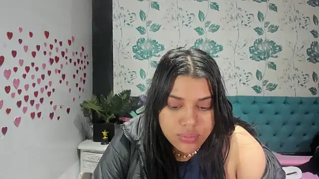 LindaBreeS online show from March 21, 2025, 6:18 pm