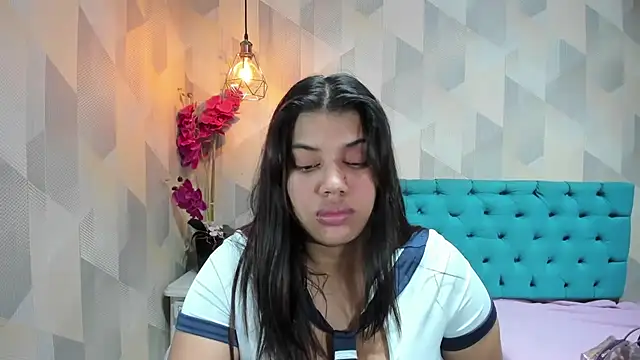 Snapshot of LindaBreeS chatting on May 25, 2026, 3:55 pm LindaBreeS online show from May 25, 2026, 3:55 pm