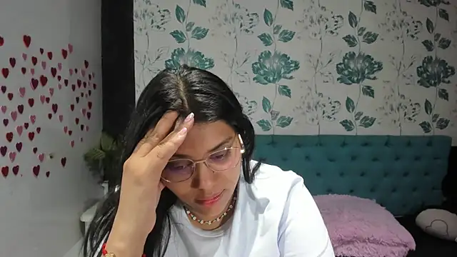 LindaBreeS online show from March 16, 2025, 4:12 pm