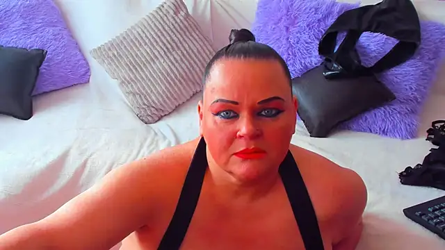 MilanaBiegert online show from March 9, 2025, 9:35 am