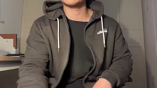 jungcock3210 online show from November 3, 2025, 11:25 am