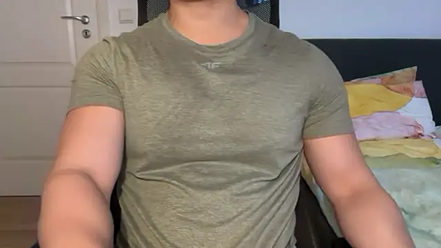 jungcock3210 online show from November 10, 2025, 10:31 am