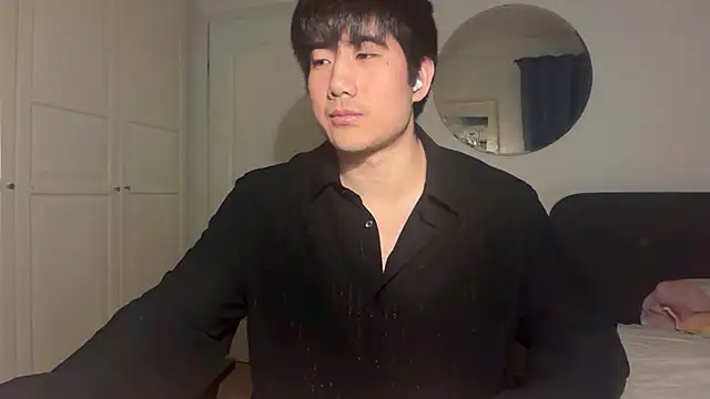 jungcock3210 online show from February 10, 2026, 4:39 pm