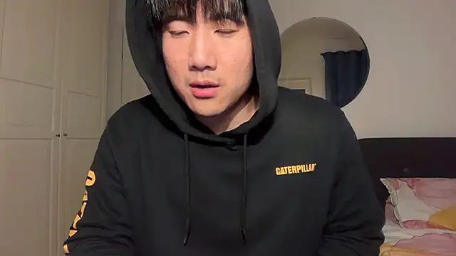 jungcock3210 online show from January 31, 2026, 7:12 pm