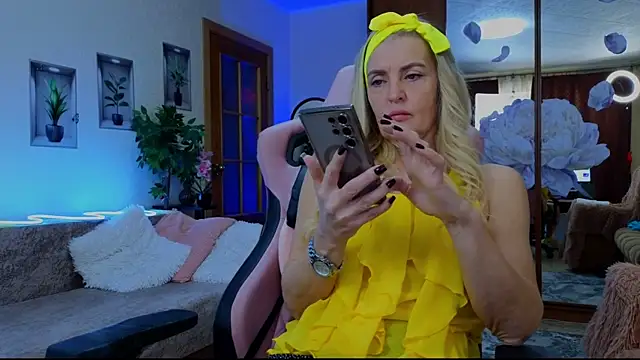 Snapshot of amelia_blondy chatting on February 5, 2025, 9:36 am amelia blondy online show from February 5, 2025, 9:36 am