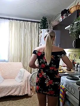 Snapshot of amelia_blondy chatting on February 20, 2025, 2:35 pm amelia blondy online show from February 20, 2025, 2:35 pm