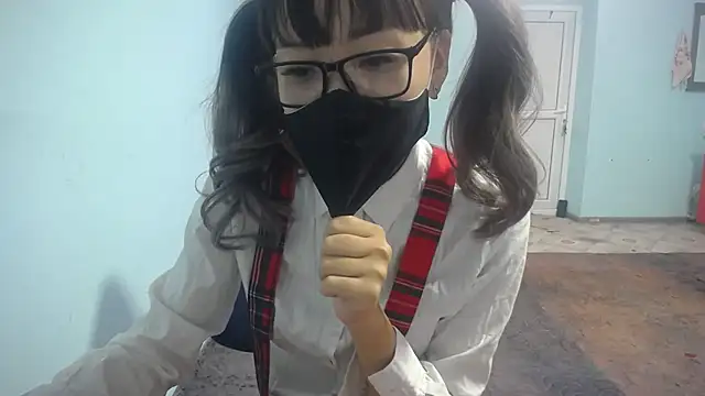 elllaaxx online show from September 11, 2025, 4:01 am