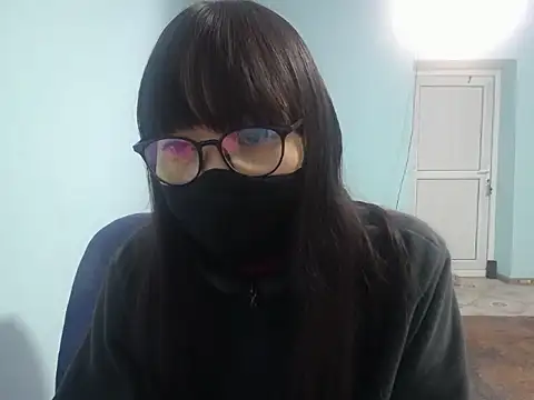 Snapshot of elllaaxx chatting on January 19, 2026, 4:27 am elllaaxx online show from January 19, 2026, 4:27 am