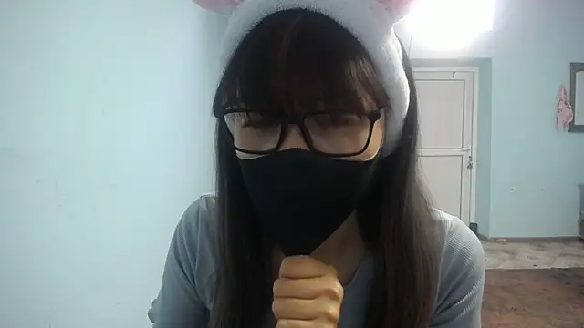 elllaaxx online show from October 17, 2025, 4:27 am