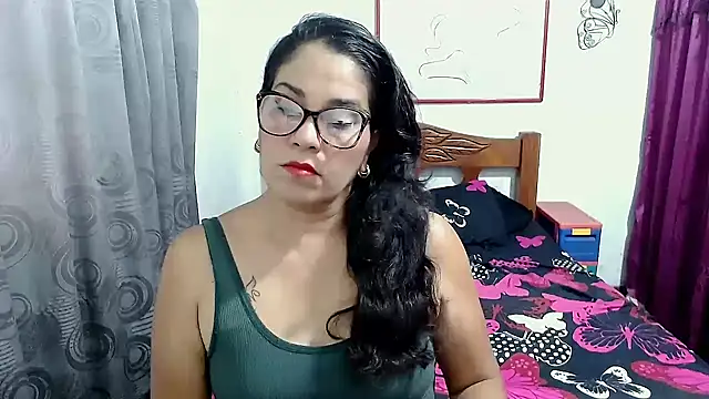 Mistresskloe01 online show from October 23, 2025, 12:26 pm