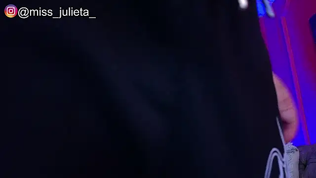 Snapshot of Julieta_Russell chatting on May 21, 2026, 11:29 am Julieta Russell online show from May 21, 2026, 11:29 am