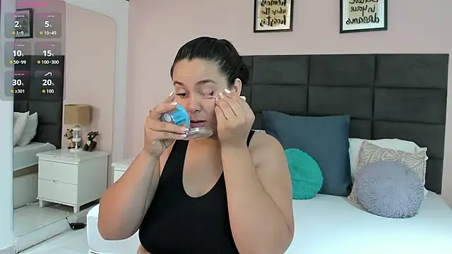 Snapshot of MadisonJenner chatting on February 11, 2026, 12:16 pm MadisonJenner online show from February 11, 2026, 12:16 pm