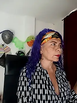 freyadevil333 online show from October 18, 2025, 12:51 pm