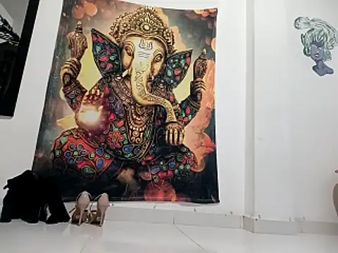 freyadevil333 online show from October 25, 2025, 12:43 am