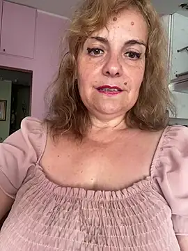 Snapshot of Sunbelxx chatting on July 20, 2026, 8:32 am Sunbelxx online show from July 20, 2026, 8:32 am