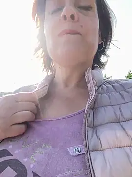 Sunbelxx online show from October 18, 2025, 12:40 pm