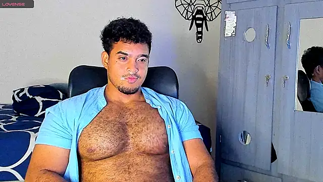 Big furry bear13 online show from March 7, 2025, 8:02 am