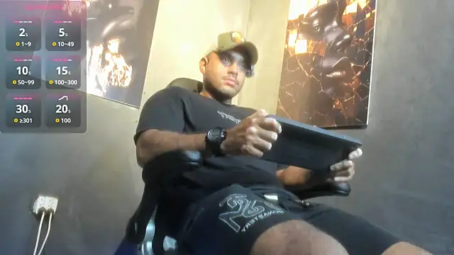 Big furry bear13 online show from October 6, 2025, 10:16 am