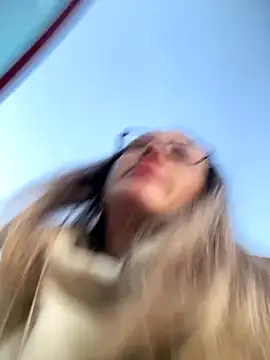 HotXMom online show from September 27, 2025, 3:56 am