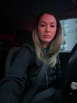 HotXMom online show from March 13, 2025, 4:27 am