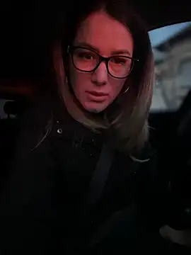 HotXMom online show from March 11, 2025, 4:19 am