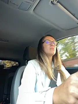 HotXMom online show from September 22, 2025, 5:46 am