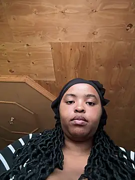 Linahlove online show from March 18, 2025, 8:39 am