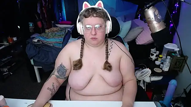 FatVeronica online show from February 22, 2025, 12:18 pm