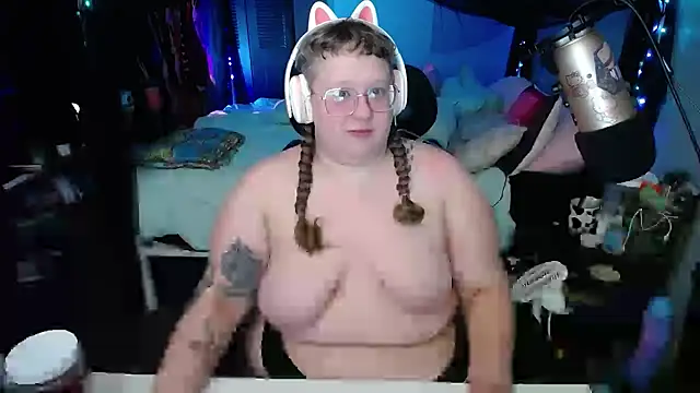 FatVeronica online show from February 19, 2025, 10:45 am