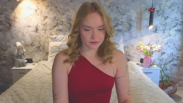 Snapshot of Aurora_Golden1 chatting on July 20, 2026, 8:22 am Aurora Golden1 online show from July 20, 2026, 8:22 am