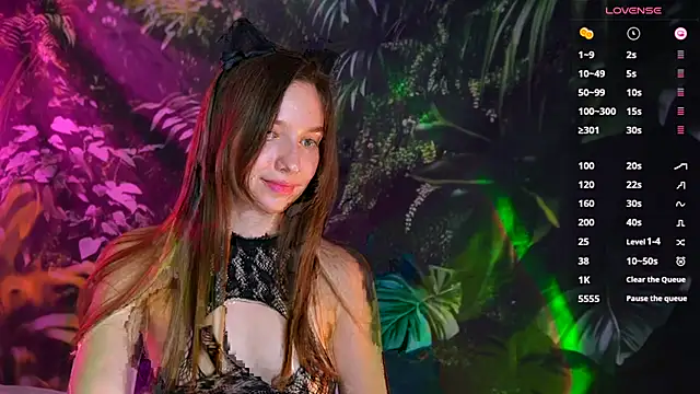 Snapshot of soffy__kisss chatting on March 17, 2025, 4:33 pm soffy kisss online show from March 17, 2025, 4:33 pm