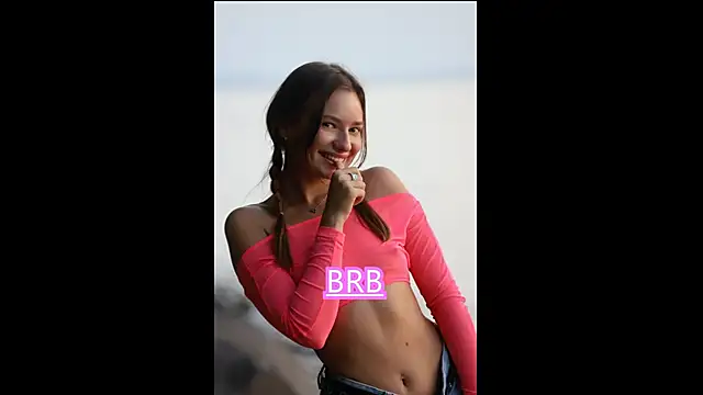 Snapshot of soffy__kisss chatting on February 22, 2025, 4:09 pm soffy kisss online show from February 22, 2025, 4:09 pm