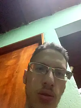 Snapshot of SOYMRX chatting on November 21, 2025, 1:04 am SOYMRX online show from November 21, 2025, 1:04 am