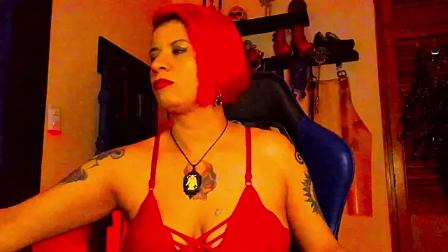 Snapshot of DominatrixBlue chatting on January 20, 2025, 2:03 pm DominatrixBlue online show from January 20, 2025, 2:03 pm