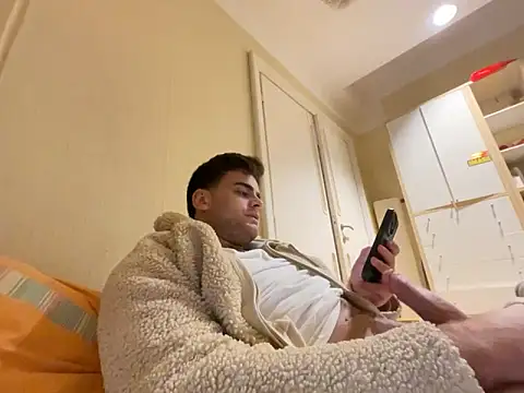 cubalibre02 online show from December 2, 2025, 10:00 pm