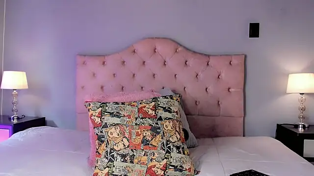 Snapshot of Ezraa1 chatting on October 2, 2025, 5:27 pm Ezraa1 online show from October 2, 2025, 5:27 pm