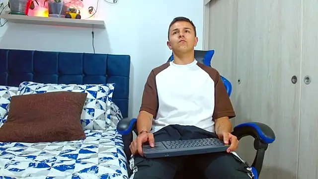 flint ryan online show from March 13, 2026, 9:53 pm